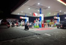 Patroli KRYD Polsek Cilimus Jaga Kondusifitas Malam di SPBU Caracas