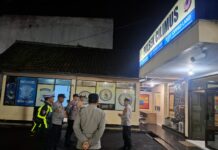 Komitmen Jaga Kamtibmas, Polsek Cilimus Gelar Apel dan Patroli Malam
