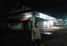 Bhabinkamtibmas Polsek Ciawigebang Patroli KRYD ke SMK Negeri 5 Kuningan, Antisipasi Pencurian Saat Ramadhan 1447 H