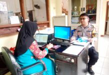 Bhabinkamtibmas Perkuat Sinergitas dengan Perangkat Desa Kadurama di Bulan Ramadhan 1447 H