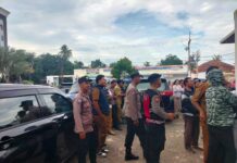 Polsek Ciawigebang Bersama Polres Kuningan Pastikan Gerakan Pangan Murah di Balai Desa Susukan Berjalan Aman dan Tertib