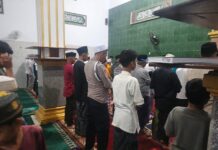 Kanit Propam Polsek Ciwaru Hadiri Safari Ramadhan di Masjid Mirqotul Janah Desa Segong