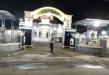 Polisi Hadir di Tengah Masyarakat, Bhabinkamtibmas Amankan Ibadah Tarawih Bulan Ramadhan 1447 H di Masjid Baiturrahman Desa Ciawilor
