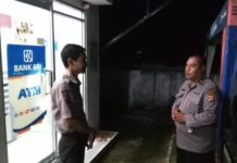 Personil Polsek Ciwaru Laksanakan Patroli Monitoring Objek Vital Perbankan