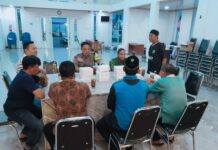 Bhabinkamtibmas Kapandayan Gelar Buka Puasa Bersama di Bulan Ramadhan, Perkuat Sinergi dengan Perangkat Desa