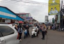 Ops Ketupat Lodaya 2026, Personel Pos PAM Ciawigebang Antisipasi Lonjakan Arus di Pasar Ciputat Pasca Idul Fitri 1447 H