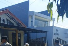 Personel Pos PAM Ciawigebang Operasi Ketupat Lodaya 2026 Laksanakan Pengamanan Arus Balik Pasca Idul Fitri 1447 H di Persimpangan Alun-Alun Ciawigebang