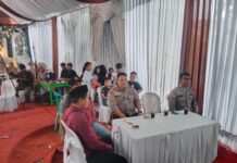 Bhabinkamtibmas Polsek Ciawigebang Amankan Hiburan Dangdut di Hajatan Warga Desa Sukadana