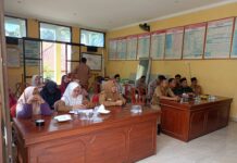 Wujudkan Tata Kelola Pemerintahan Desa yang Transparan, PLH Kapolsek Ciwaru Hadiri Rapat Paripurna LKPJ Desa Lebakherang