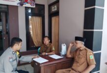 Bhabinkamtibmas Sambangi Perangkat Desa Muncangela, Perkuat Kamtibmas Pasca Lebaran 2026