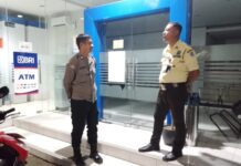 Bhabinkamtibmas Polsek Ciawigebang Laksanakan Patroli KRYD Malam, Sambangi Satpam BRI Ciawigebang 1 Pasca Lebaran 2026