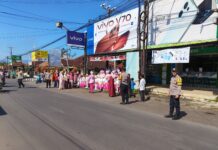 Polsek Ciawigebang Amankan Kegiatan Sosial Pembagian Takjil di Bulan Ramadhan