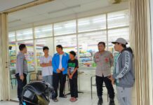 Kapolsek Mandirancan Turunkan Patroli Sore Jelang Buka Puasa, Fokus ke Minimarket dan Lingkungan Sekitar