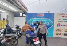 Patroli Siang Polsek Kramatmulya Jaga Keamanan di Wilayah Hukum Sambangi Warga Desa Kramatmulya