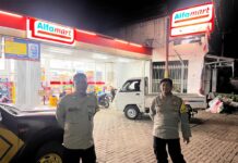 Pancaran Cahaya Biru Polsek Mandirancan: Hadirkan Rasa Aman bagi Warga Pasca Ibadah Tarawih