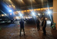 Piket Polsek Kramatmulya Laksanakan Patroli Malam Hari Jaga Harkamtibmas di Wilayah Hukum Sambangi Security Café de Jons Pool Desa Cilaja