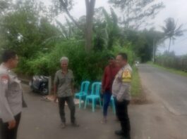 Patroli Siang Polsek Kramatmulya Jaga Keamanan di Wilayah Hukum Polsek Kramatmulya Sambangi Warga Desa Cikaso