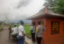 Patroli Siang Polsek Kramatmulya Jaga Keamanan di Wilayah Hukum Polsek Kramatmulya Sambangi Petugas Jaga Karcis Objek Wisata Sawah lope Desa Cikaso