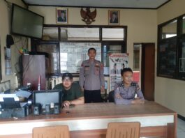 Polisi Hadir di Tengah Warga, Polsek Cilimus Laksanakan Patroli Ngabuburit