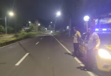 Patroli Sahur, Polsek Cilimus Tegaskan Pencegahan Kejahatan