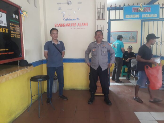 fa43aec2-3096-4618-b653-bc202eb115eb