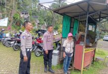 Cegah Gangguan Kamtibmas, Polsek Cilimus Laksanakan Patroli Humanis