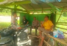 JALIN SILATURAHMI KAMTIBMAS DENGAN MASYARAKAT KANIT BINMAS LAKSANAKAN SAMBANG WARGA