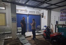 Personel Patroli Polsek Ciwaru Monitoring Objek Vital Perbankan Demi Ciptakan Situasi Aman