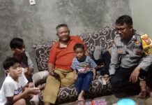 Bhabinkamtibmas Desa Kadurama Imbau Warga Binaan Tingkatkan Pengawasan Anak dalam Pergaulan