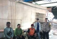 Bhabinkamtibmas Desa Ciawilor Laksanakan Patroli Dialogis Malam Hari, Sampaikan Himbauan Kamtibmas Kepada Warga Binaan