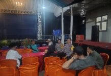 Patroli KRYD, Bhabinkamtibmas Polsek Ciawigebang Sambangi Warga Desa Salareuma Jelang Acara Halal Bihalal Jamaah Haji