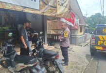 Aipda Ahmad Ramdan Berikan Himbauan Kamtibmas kepada Masyarakat di Wilayah Ciwaru