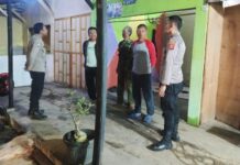 Wujudkan Desa Mandiri Aman, Aipda Budy dan Aipda Teguh Dorong Warga Desa Seda Optimalkan Ronda Malam