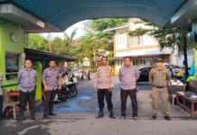 Bhabinkamtibmas Polsek Pancalang Monitoring Kedatangan Santri Pasca Libur Idul Fitri di Ponpes Husnul Khotimah , Sampaikan Pesan Kamtibmas demi Terciptanya Situasi Aman