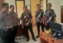 KRYD Polsek Cilimus Pastikan Kantor Desa Aman dan Kondusif