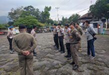 Sinergitas Personel Polri Amankan Kunjungan Menteri Kebudayaan di Cilimus