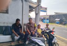 Bhabinkamtibmas Desa Kapandayan Sampaikan Pesan Kamtibmas kepada Warga