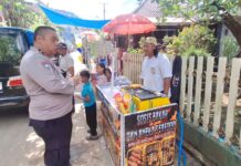 Polsek Ciwaru Laksanakan Sambang dan Himbauan Kamtibmas kepada Pedagang Keliling