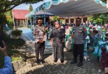 Bhabinkamtibmas Polsek Ciawigebang Amankan Pentas Seni dan Pelepasan Siswa Kelas IX SMPN 2 Ciawigebang