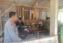 Bhabinkamtibmas Desa Cikubangsari Polsek Kramatmulya Laksanakan Sambang Dekatkan Diri dengan Warga Masyarakat Guna untuk Deteksi Dini dan Cegah Kejahatan