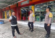 Gempur Premanisme Sore Hari, Bhabinkamtibmas Polsek Mandirancan Gencarkan Patroli Kamtibmas Sasar Objek Vital
