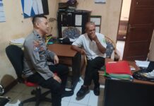 Amankan Desa dari Kejahatan Siber dan Fisik, Bhabinkamtibmas Polsek Mandirancan Rapatkan Barisan Bersama Pamong Desa