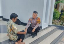 Lingkungan Cirea Kondusif, Bhabinkamtibmas Polsek Mandirancan Mantapkan Sinergitas Pemeliharaan Keamanan Wilayah