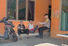 Bhabinkamtibmas Desa Kramatmulya Polsek Kramatmulya Sambangi Warga Guna untuk Deteksi Dini dan Cegah Kejahatan