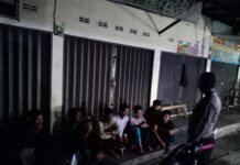 Dalam rangka menjaga keamanan dan ketertiban masyarakat, Personel Polsek Ciniru melaksanakan kegiatan patroli dialogis di Desa Tundagan, Kecamatan Hantara