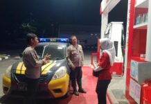 Patroli KRYD di SPBU Bandorasa Desa Bandorasawetan Wujudkan Stabilitas Kamtibmas Melalui Pendekatan Humanis