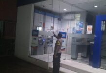 Antisipasi Kejahatan, Bhabinkamtibmas Polsek Ciawigebang Laksanakan Patroli Malam Hari di Bank BRI Unit Ciawigebang 1