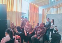 Bhabinkamtibmas Laksanakan Pengamanan Hiburan Organ Dangdut di Hajatan Warga Kapandayan