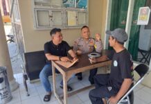 Bhabinkamtibmas Polsek Ciwaru Laksanakan Sambang dan Dialog Kamtibmas Bersama Warga