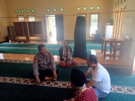 Aiptu Aris Sunandar Laksanakan Sambang Kamtibmas dan Silaturahmi dengan Tokoh Masyarakat di Wilayah Hukum Polsek Ciwaru